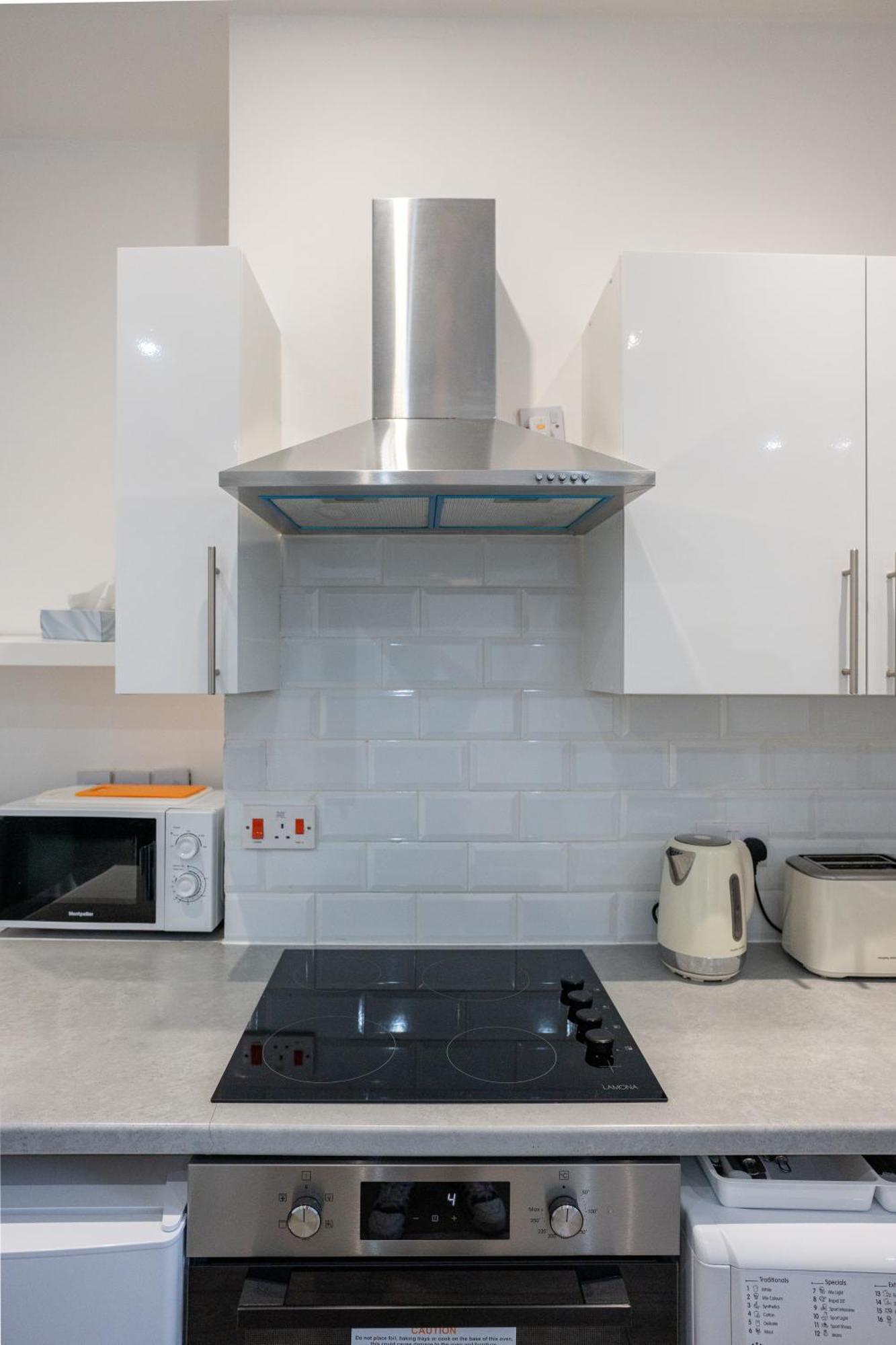 Beautiful Studio Flat In Hackney Next To Overground Station Лондон Екстер'єр фото
